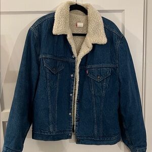 Levi's Dark Blue USA 1980s Denim Jacket with Cream Sherpa Collar and Lining